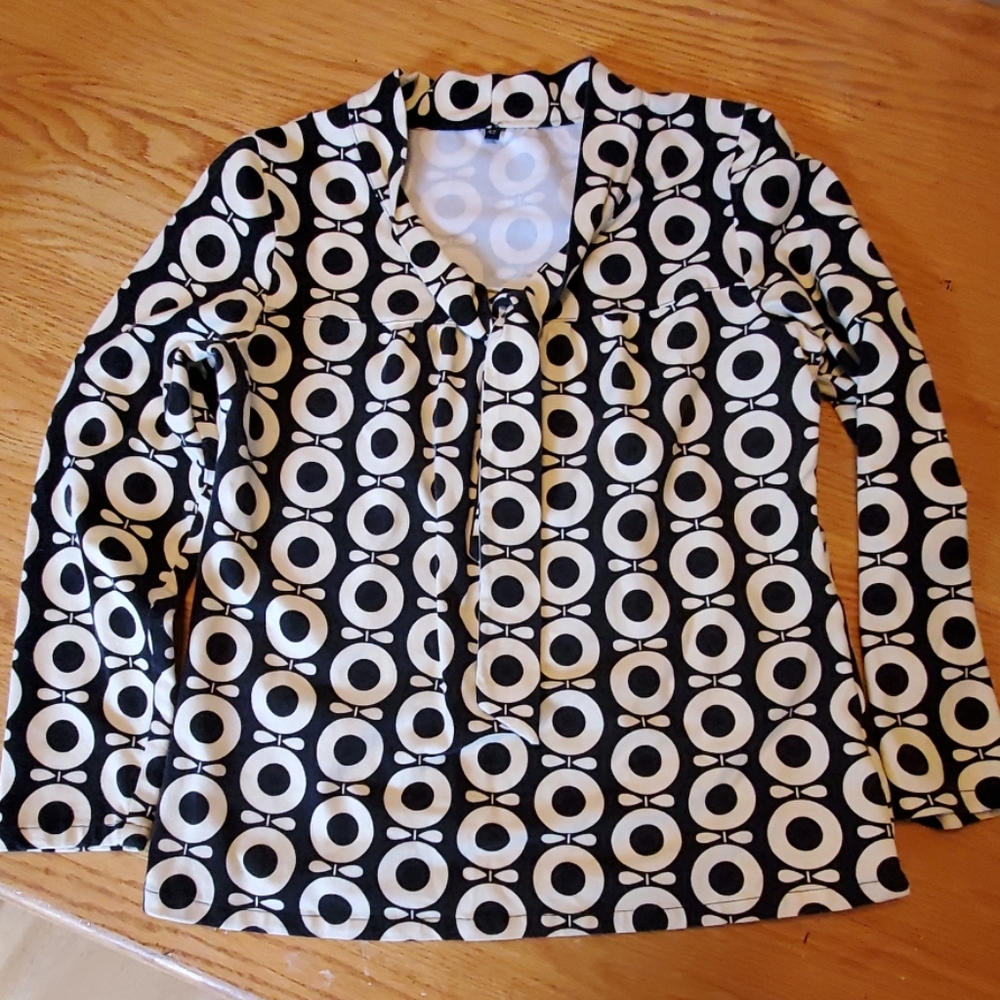 Super cute retro top